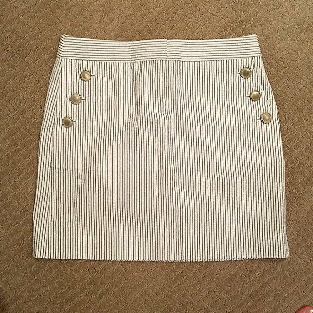 J Crew Searsucker Button Front Skirt